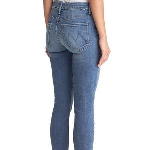 MOTHER High Waisted Looker Ankle Fray Jeans